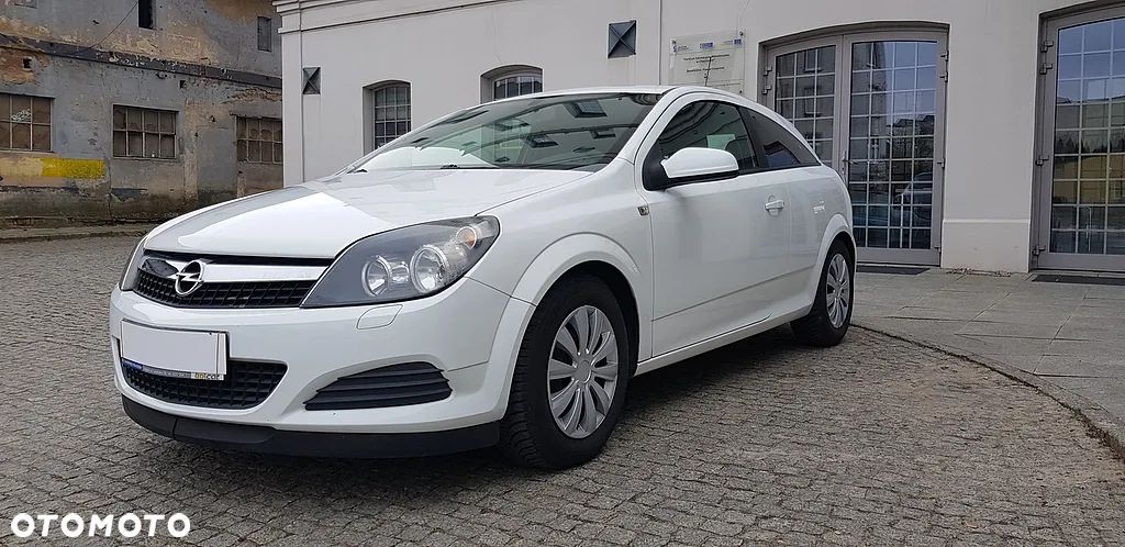 Opel Astra GTC 1.4 - 1
