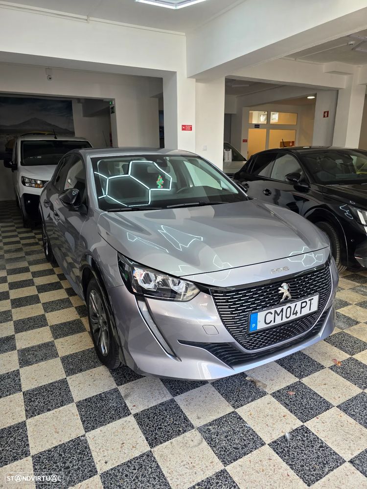Peugeot e-208 - 6