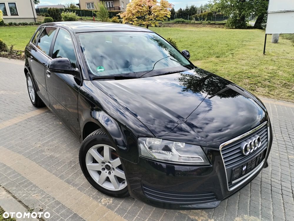 Audi A3 Sportback - 2