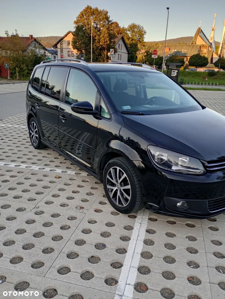 Volkswagen Touran - 4