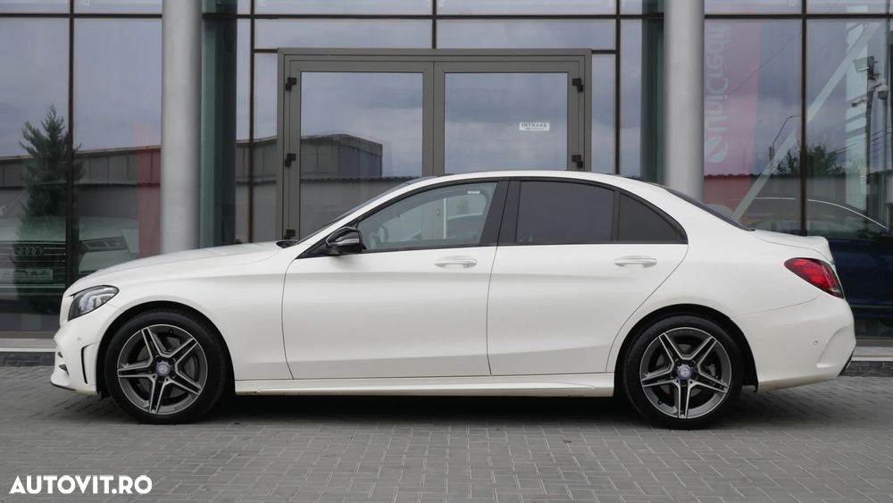 Mercedes-Benz C 300 d 4Matic 9G-TRONIC AMG Line - 6