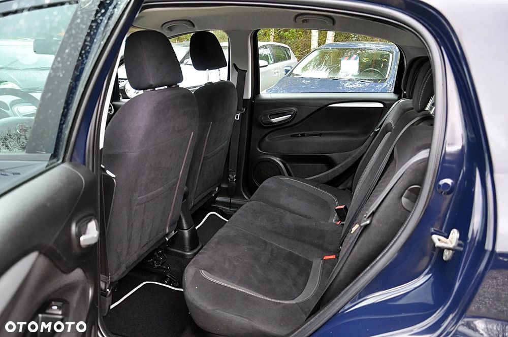 Fiat Punto 1.4 Multiair Lounge S&S - 26