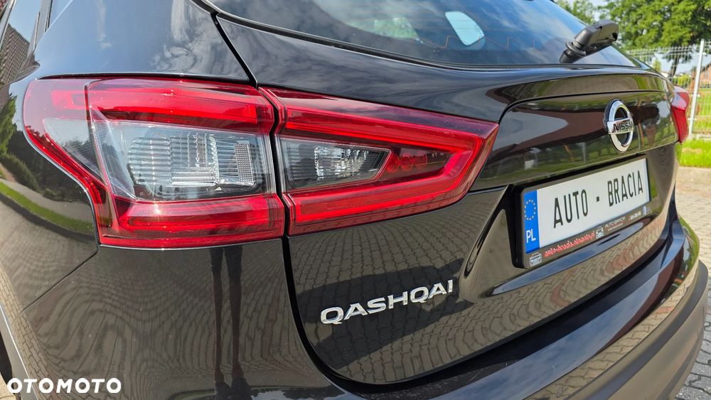 Nissan Qashqai 1.3 DIG-T TEKNA - 29