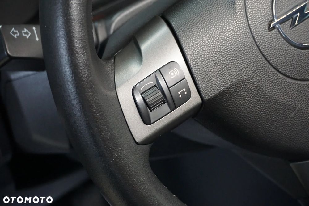 Opel Zafira 1.6 Enjoy - 25