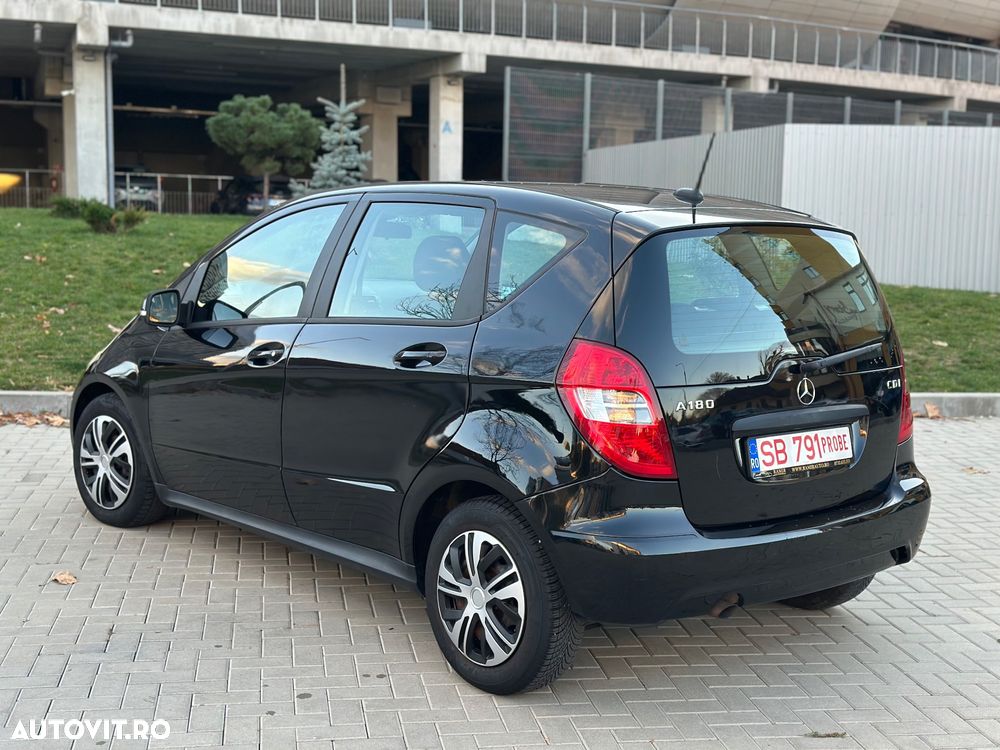 Mercedes-Benz A 180 CDI Autotronic Elegance Special Edition - 4