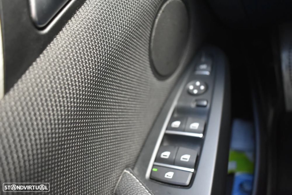 BMW X4 20 d xDrive xLine Pack M Auto - 32