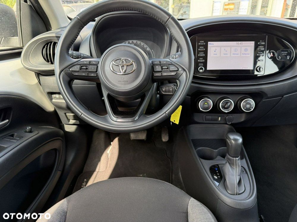 Toyota Aygo X S-CVT Black&White - 16
