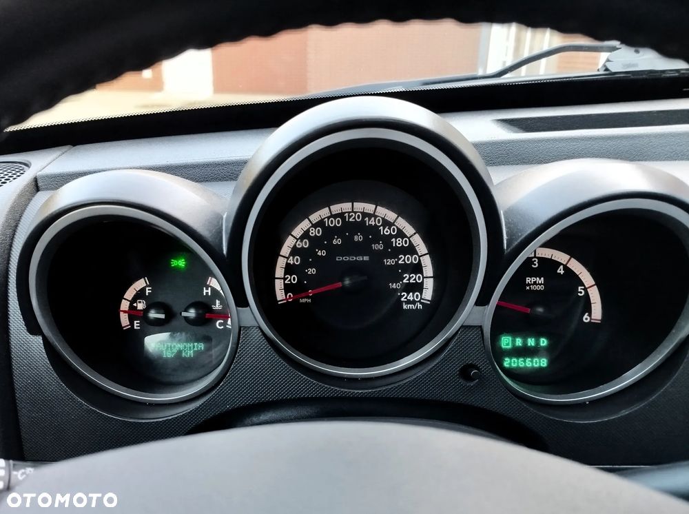 Dodge Nitro 2.8 CRD DPF Automatik SXT - 18