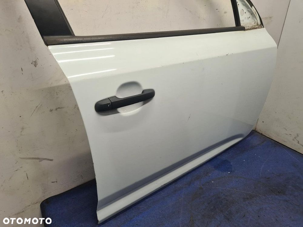 KIA CEED I DRZWI PRZÓD PRAWE WD - 5