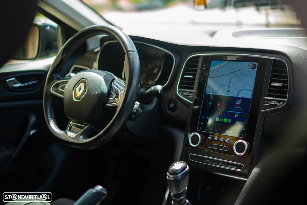 Renault Mégane 1.5 dCi Dynamique - 9