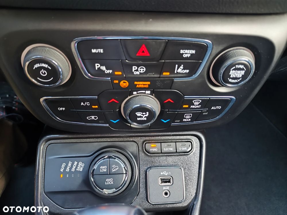 Jeep Compass 1.3 T4 PHEV 4xe Longitude S&S - 19