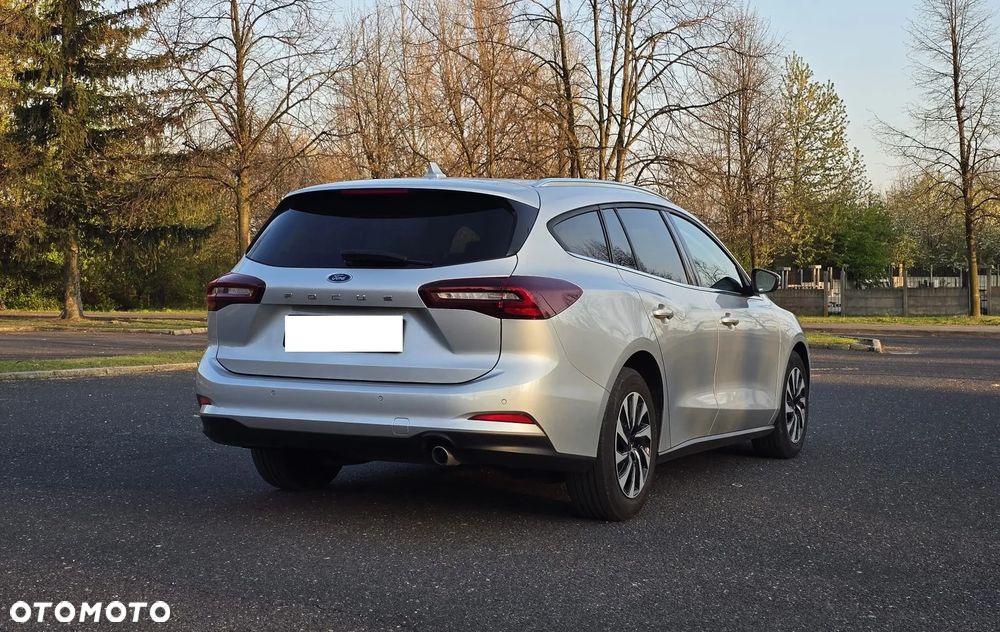 Ford Focus 1.5 EcoBlue Start-Stopp-System TITANIUM EDITION - 11