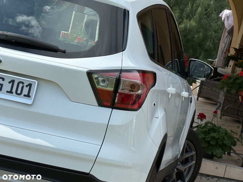 Ford Kuga 2.0 TDCi 4x4 Titanium - 11