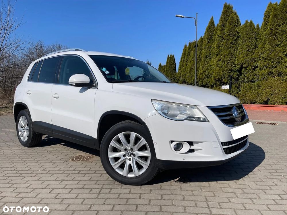 Volkswagen Tiguan 2.0 TDI DPF BlueMotion Technology Sport & Style - 4
