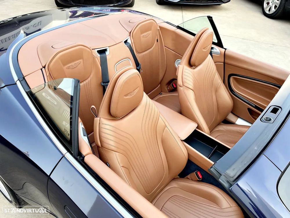 Aston Martin DB11 Coupé V8 Auto - 49