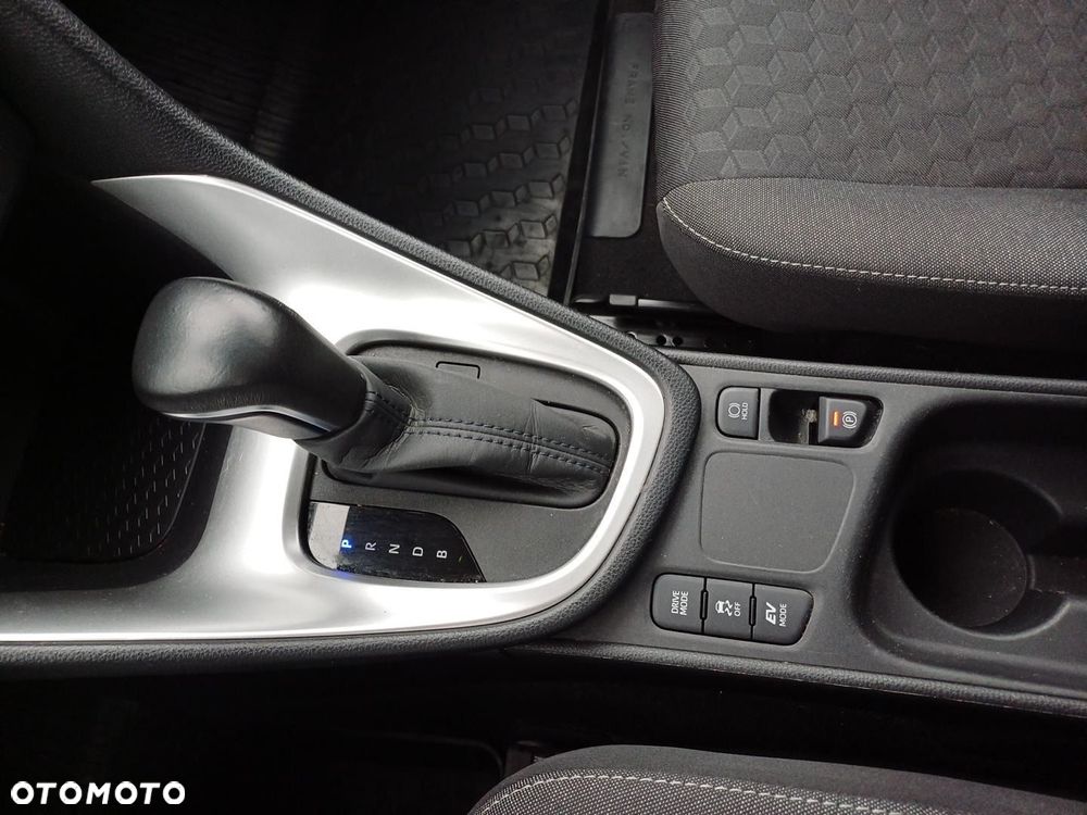 Toyota Yaris Hybrid 1.5 Comfort - 26