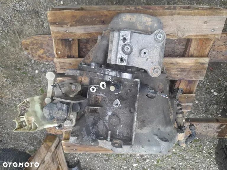 Skrzynia biegów Citroen C3 Picasso 1.4 VTI 20DP42 - 2