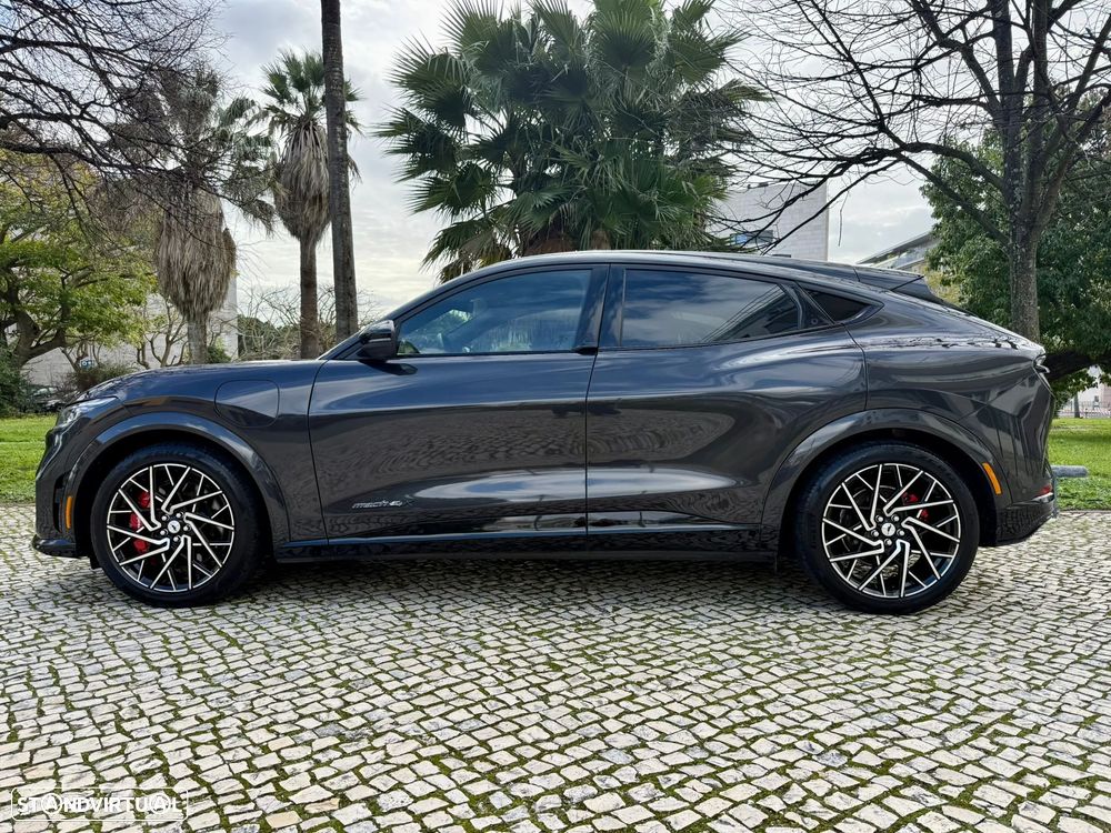 Ford Mustang Mach-E AWD GT - 16