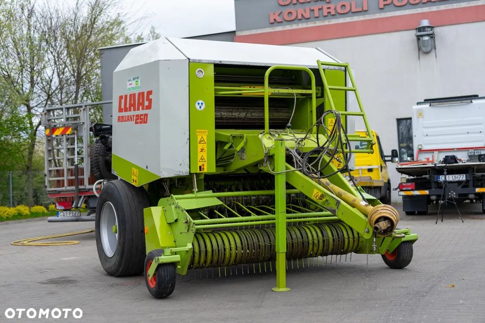 Claas CLAAS ROLLANT 250 Stan Idealny Posiadam wiele maszyn Prasa Ciągnik Rozrzutnik - 8