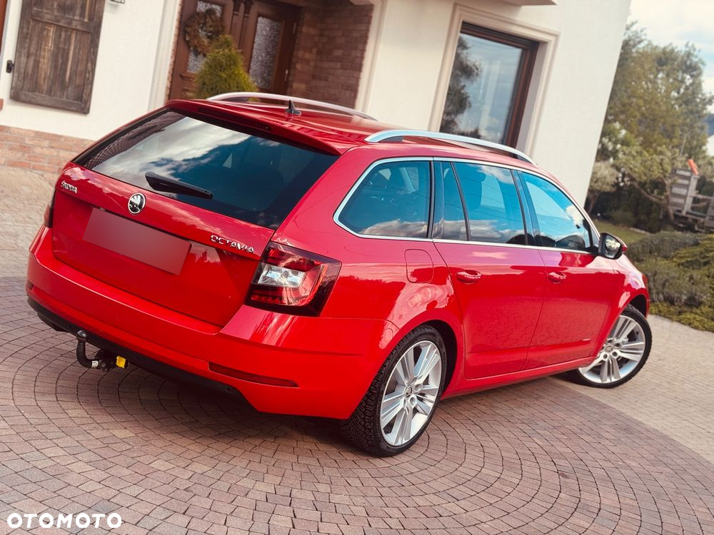 Skoda Octavia Combi 1.6 TDI DSG Premium Edition - 2