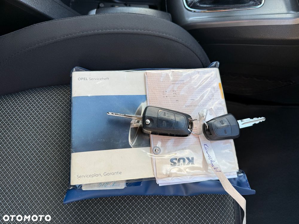 Opel Antara 2.0 CDTI 4x4 Navi - 26