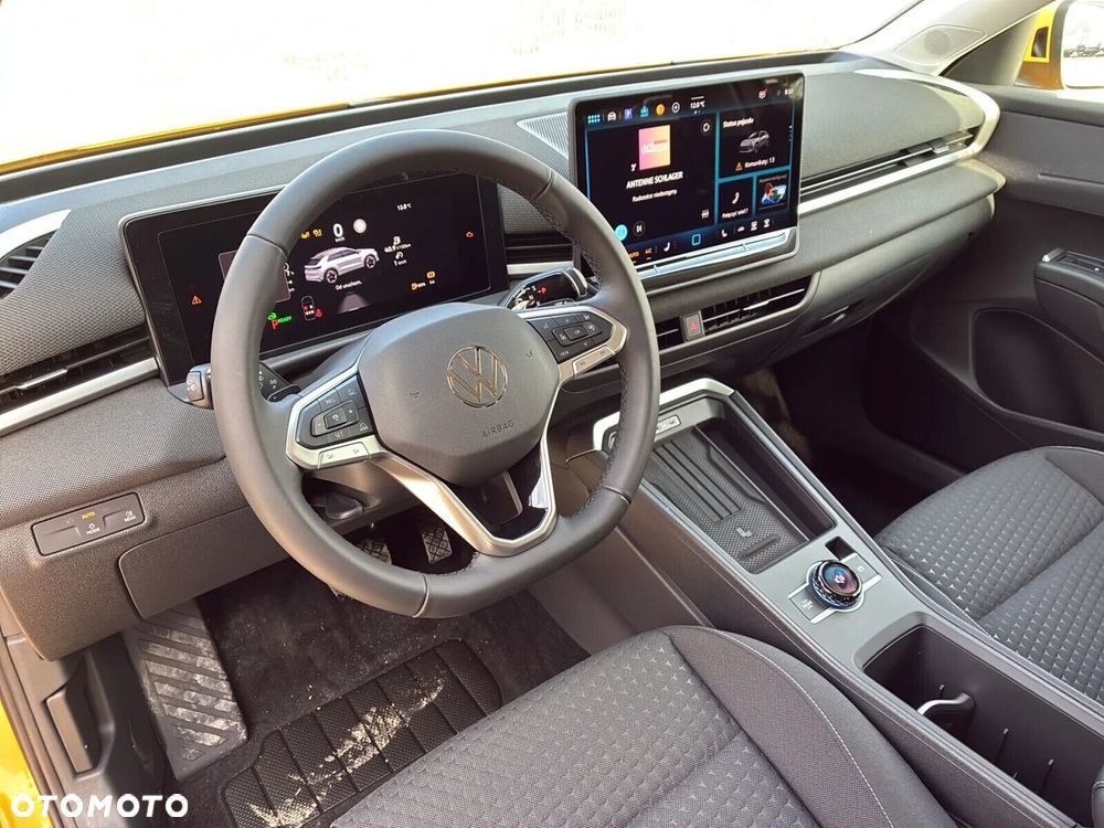 Volkswagen T-Roc - 5