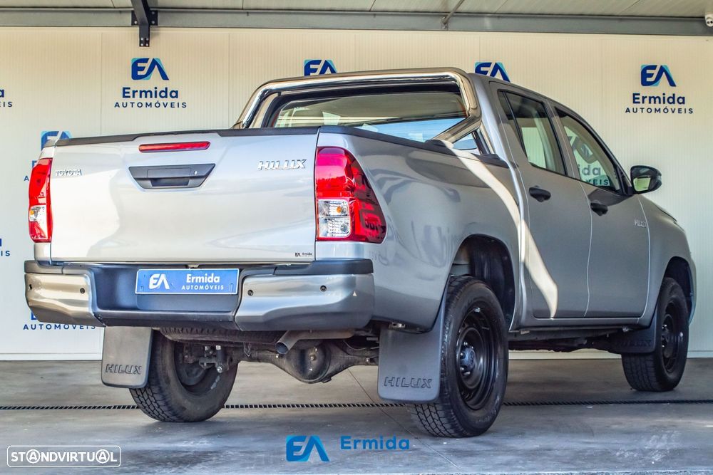 Toyota Hilux 2.4 D-4D 4WD Tracker - 6