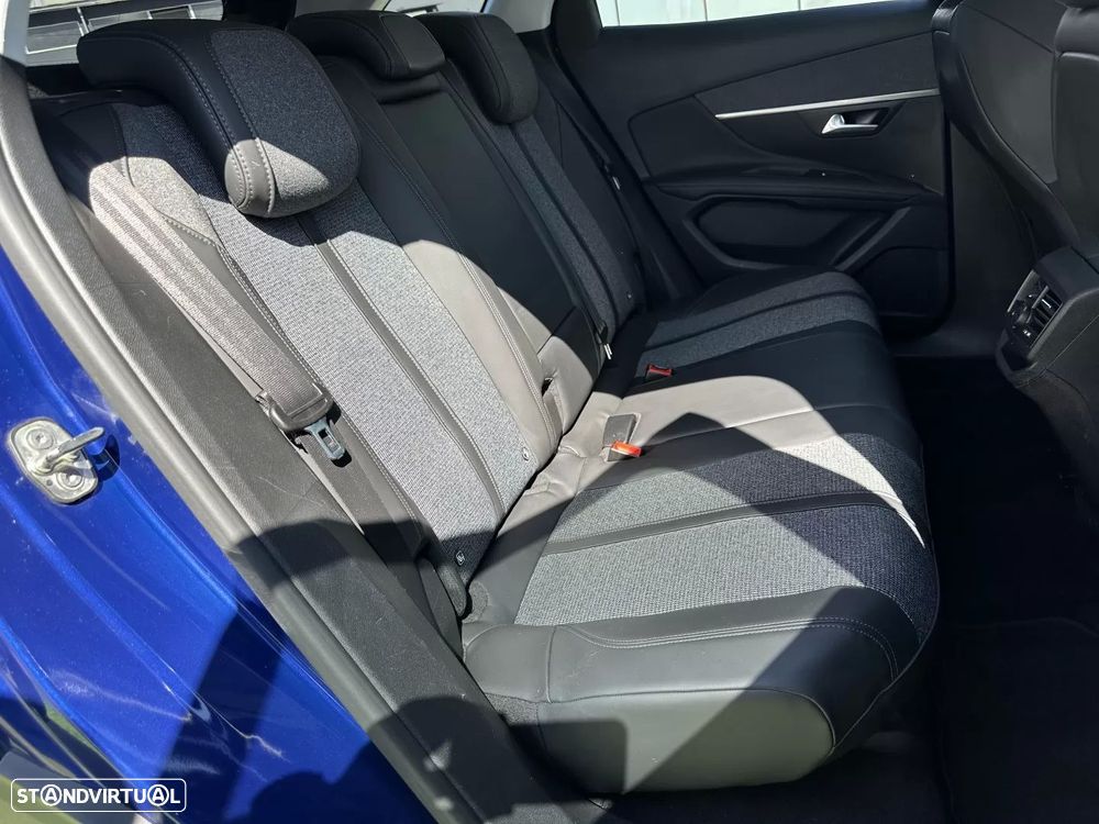 Peugeot 3008 1.2 PureTech Allure Pack - 34