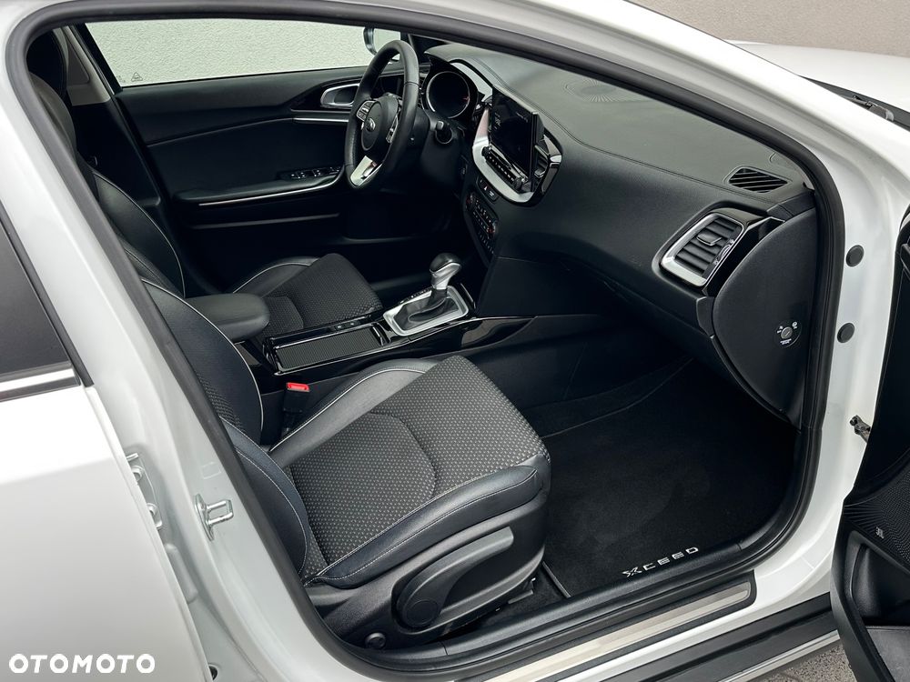 Kia XCeed 1.4 T-GDI L Business Line DCT - 21