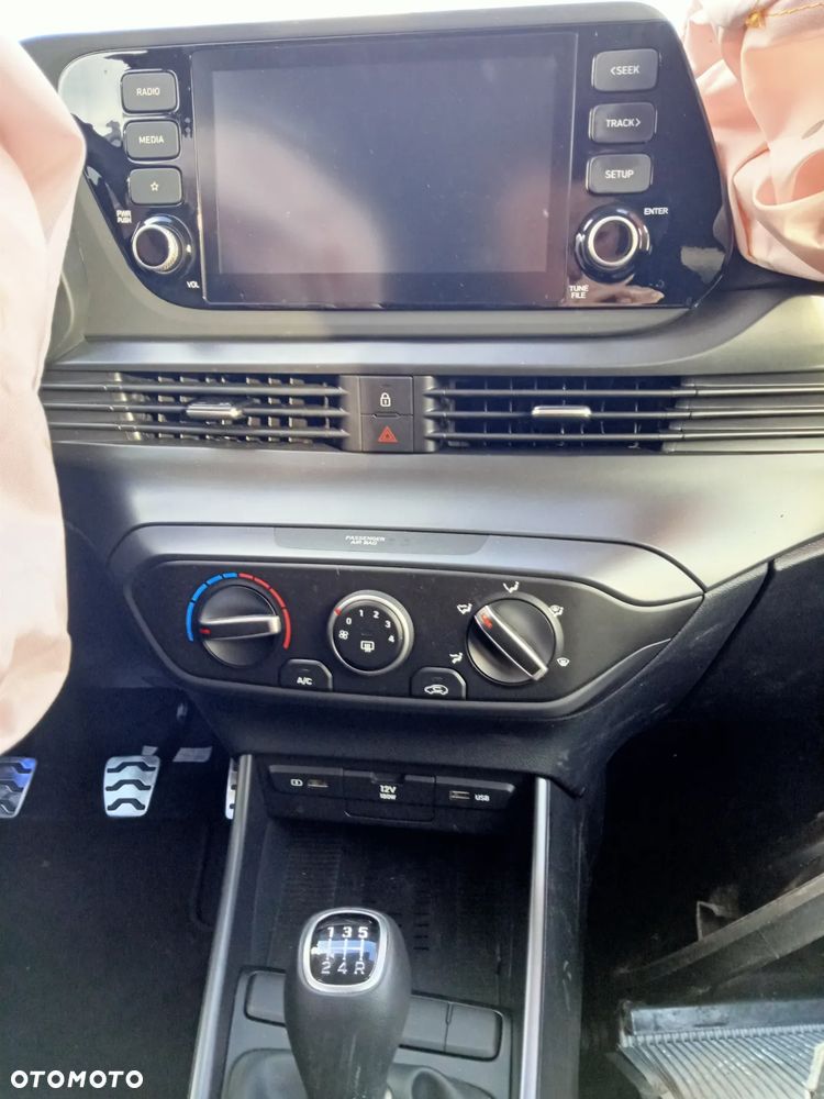 Hyundai Bayon 1.2 Select - 14