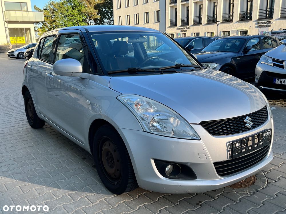 Suzuki Swift 1.2 Comfort Plus - 4