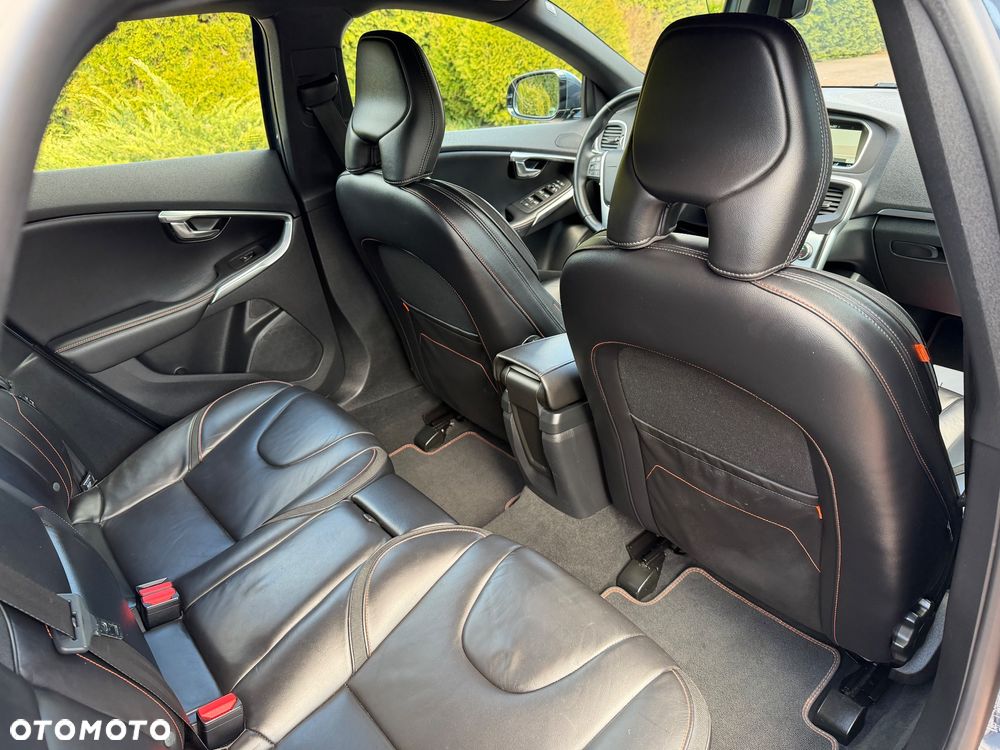 Volvo V40 D2 Ocean Race - 15