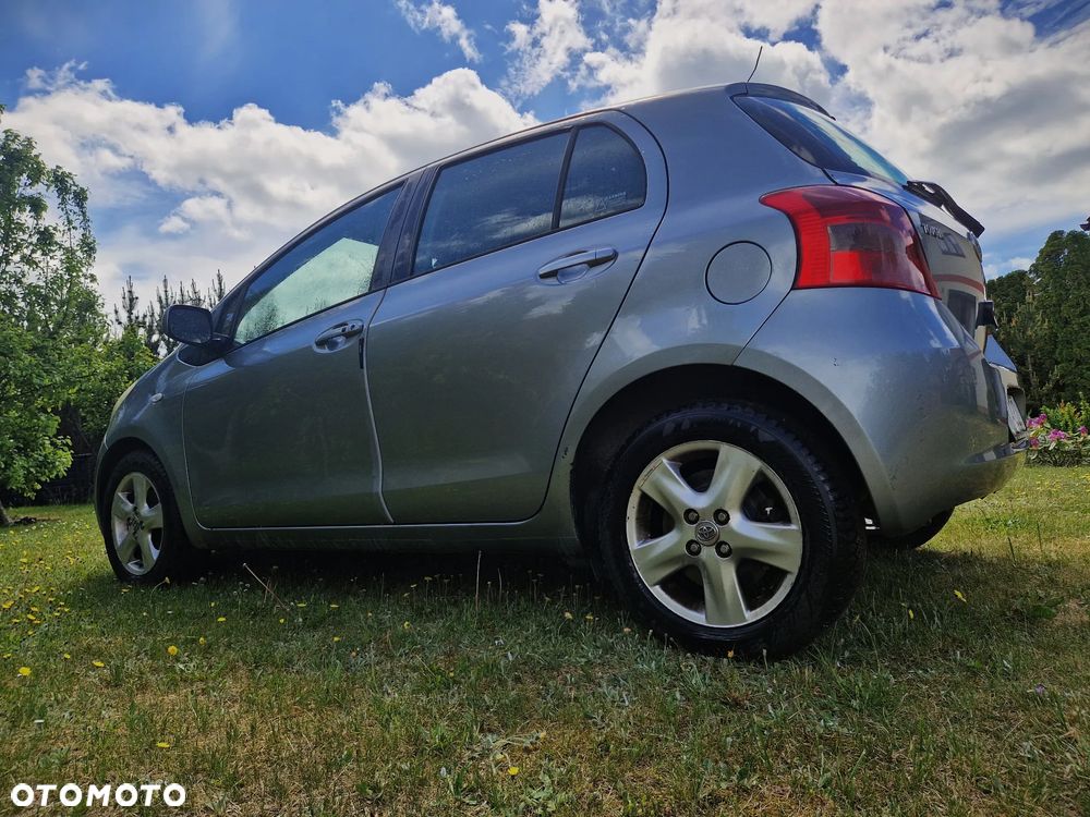 Toyota Yaris 1.3 Luna - 11