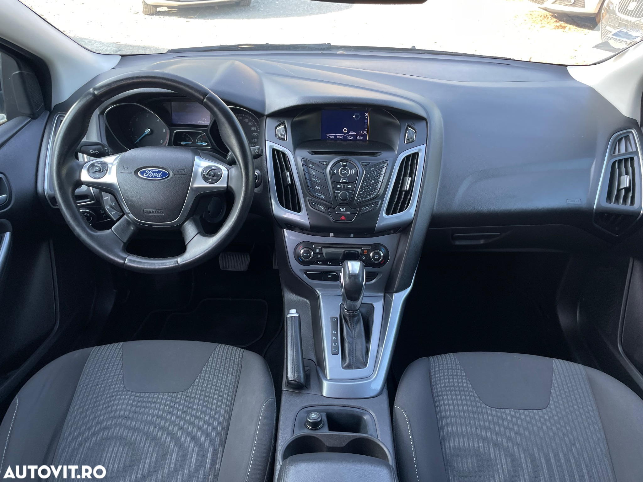 Ford Focus 2.0 TDCI DPF Powershift Titanium - 9