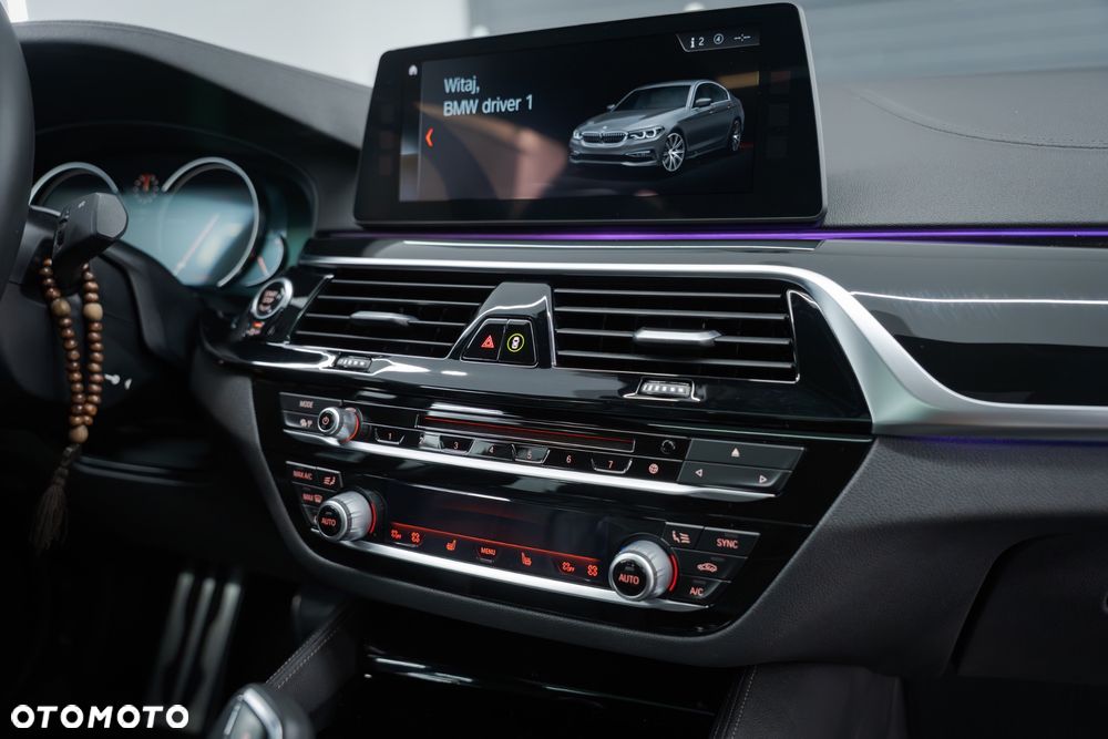 BMW Seria 5 540d xDrive M Sport sport - 30