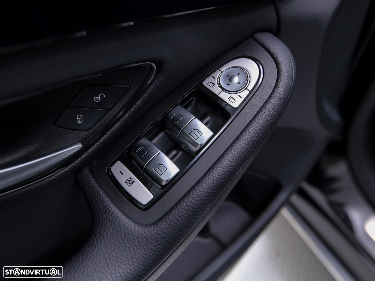 Mercedes-Benz C 300 de Avantgarde - 13