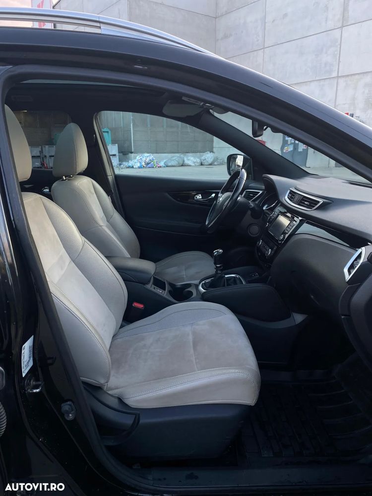 Nissan Qashqai 1.6 DCI 4 x 4 DPF Start/Stop tekna - 37