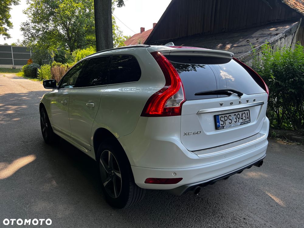 Volvo XC 60 D4 Drive-E R-Design Momentum - 3