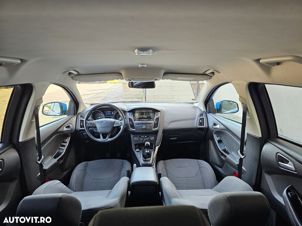 Ford Focus 1.0 EcoBoost Start-Stopp-System TITANIUM - 14