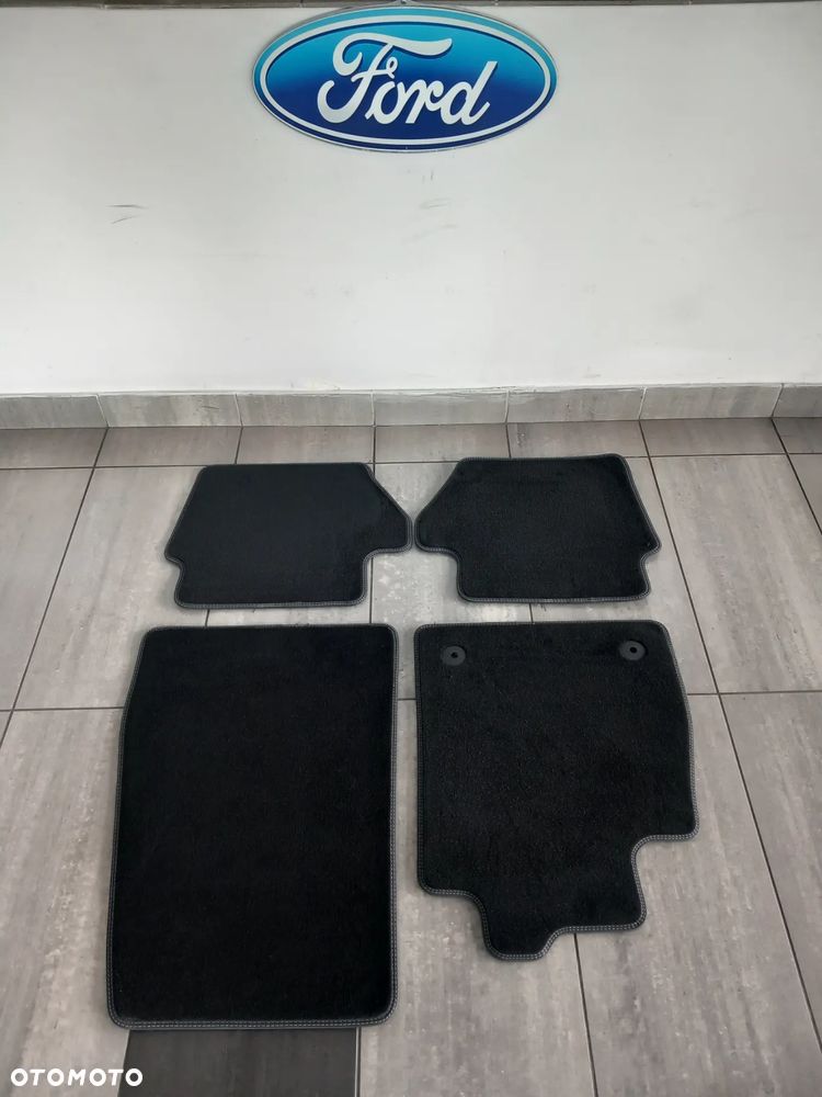 Zestaw dywaników welurowych - maty przednie oraz tylne do Ford Fiesta MK8 2017- - 5