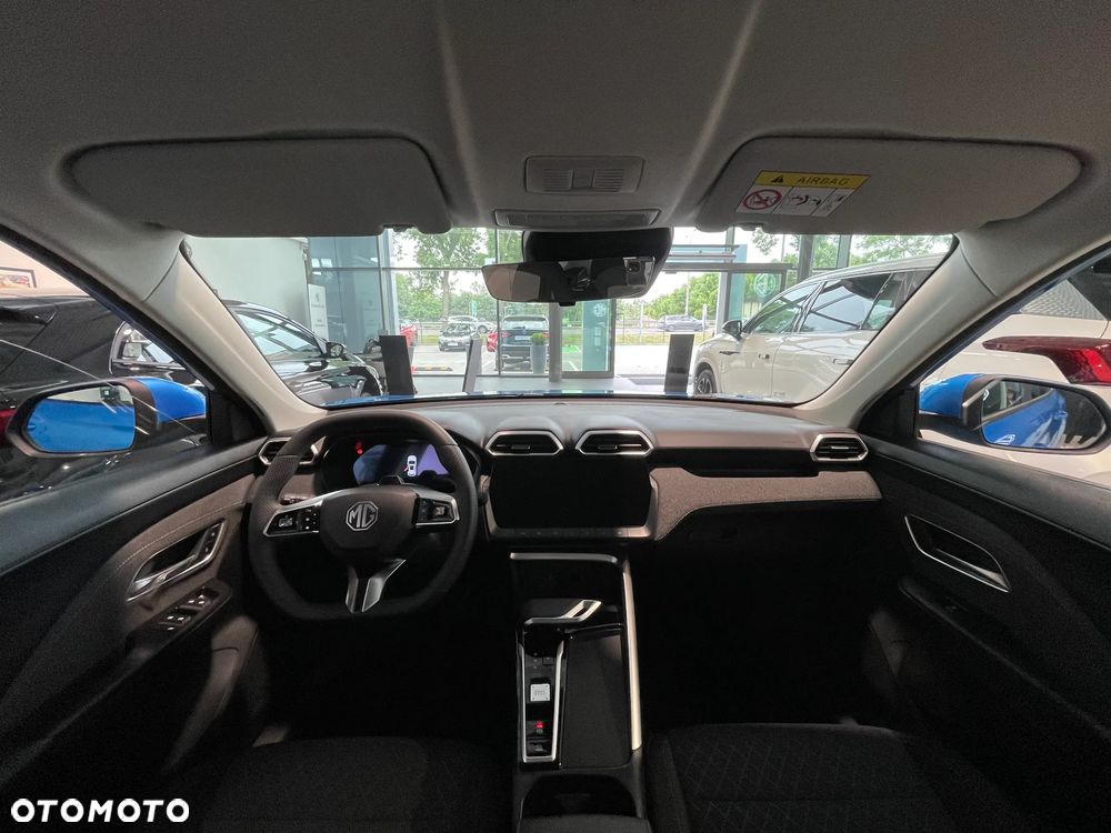 MG ZS Hybrid+ - 15