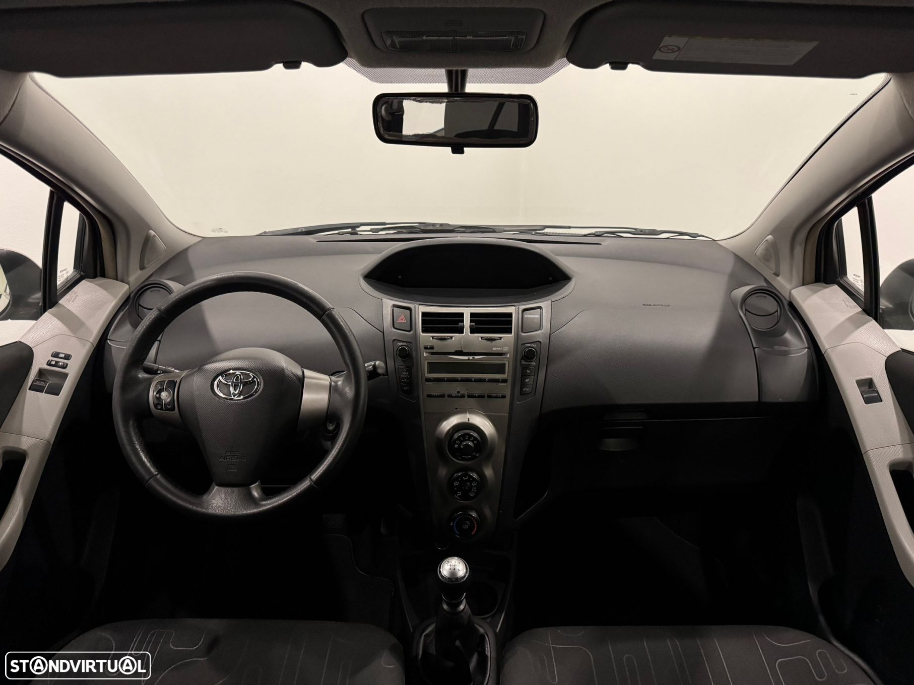 Toyota Yaris 1.33 VVT-i Comfort+AC - 29