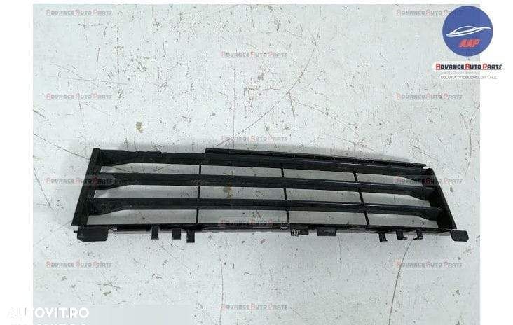 Grila Inferioara originala BMW Seria 5 G30 2016 2017 2018 2019 2020 - 1
