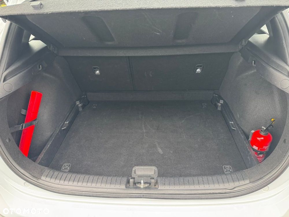 Kia Ceed 1.5 T-GDI M - 21