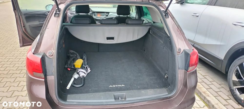 Opel Astra 1.4 T Dynamic - 7