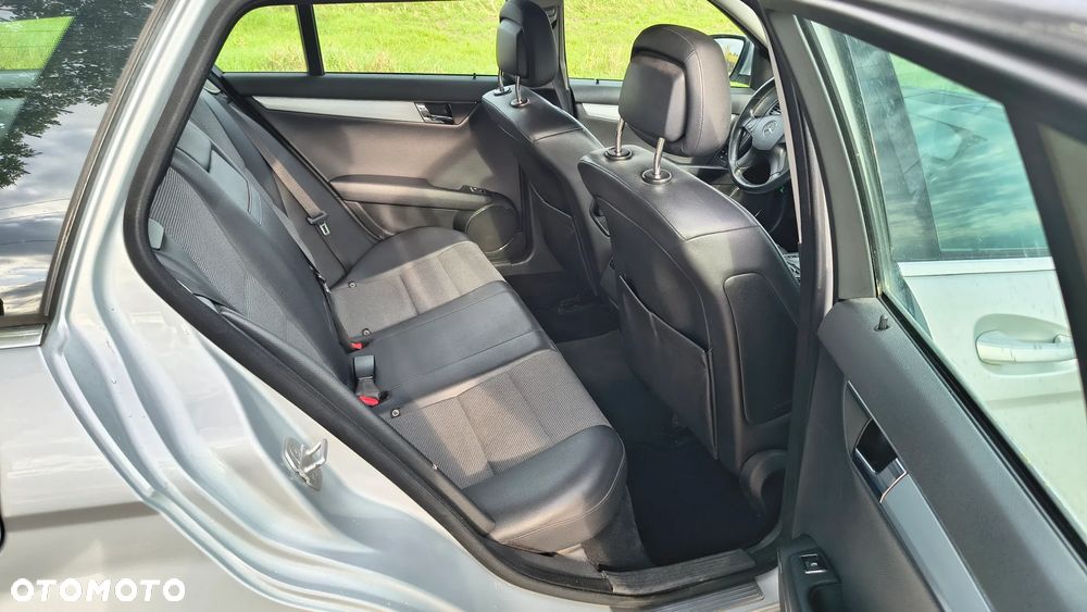 Mercedes-Benz Klasa C 180 Kompressor Automatik Avantgarde - 21