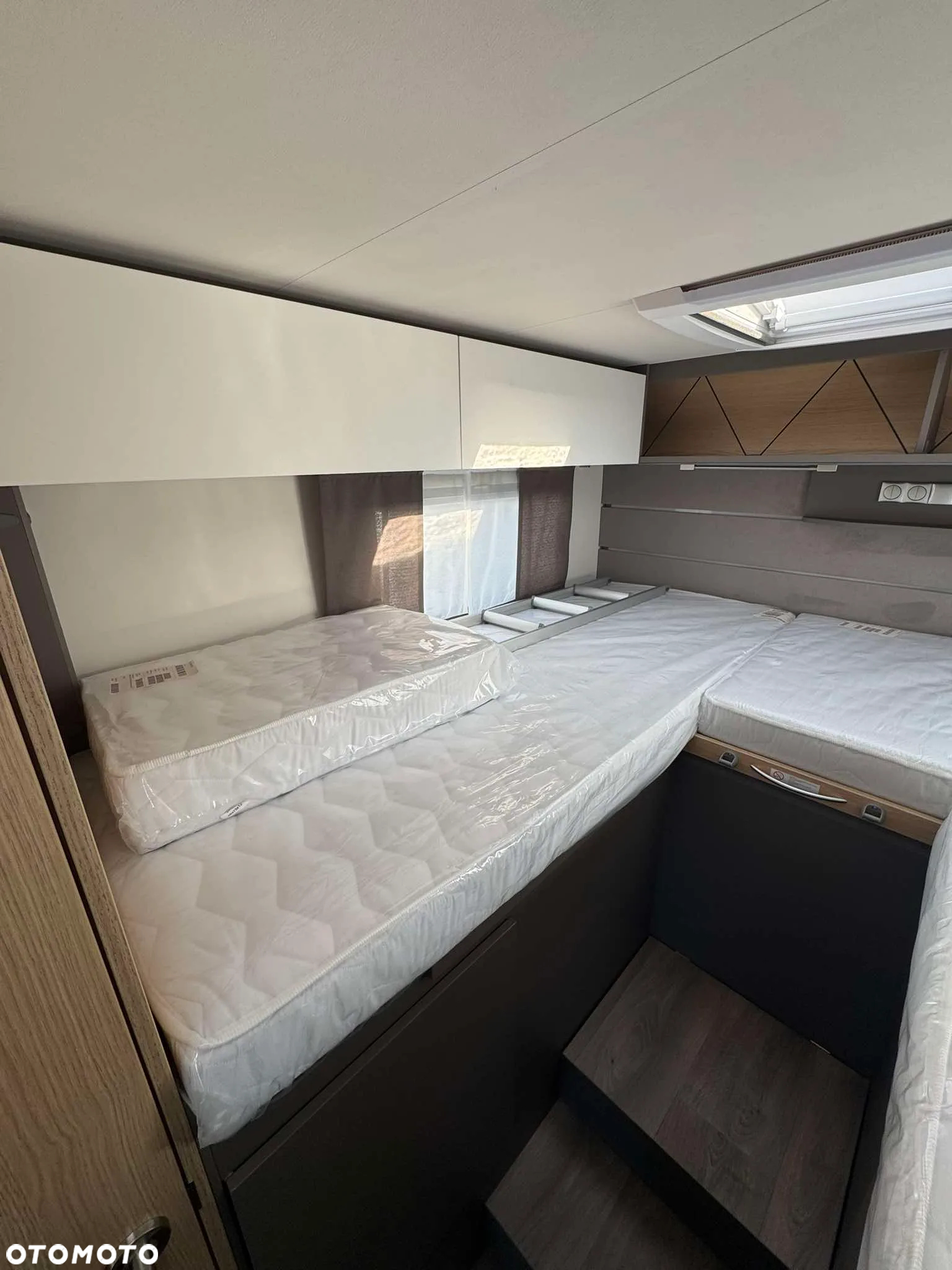 LMC Tourer Lift H730G - Kamper o DMC 3500kg dla 5ciu osób! - 26