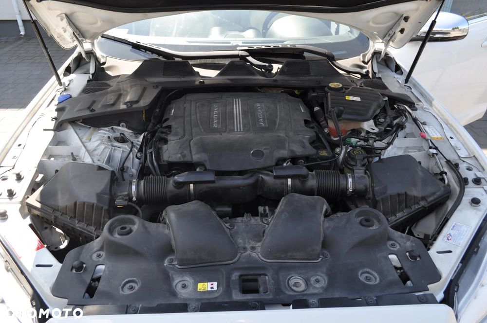 Jaguar XJ 3.0 V6 Kompressor Luxury - 34