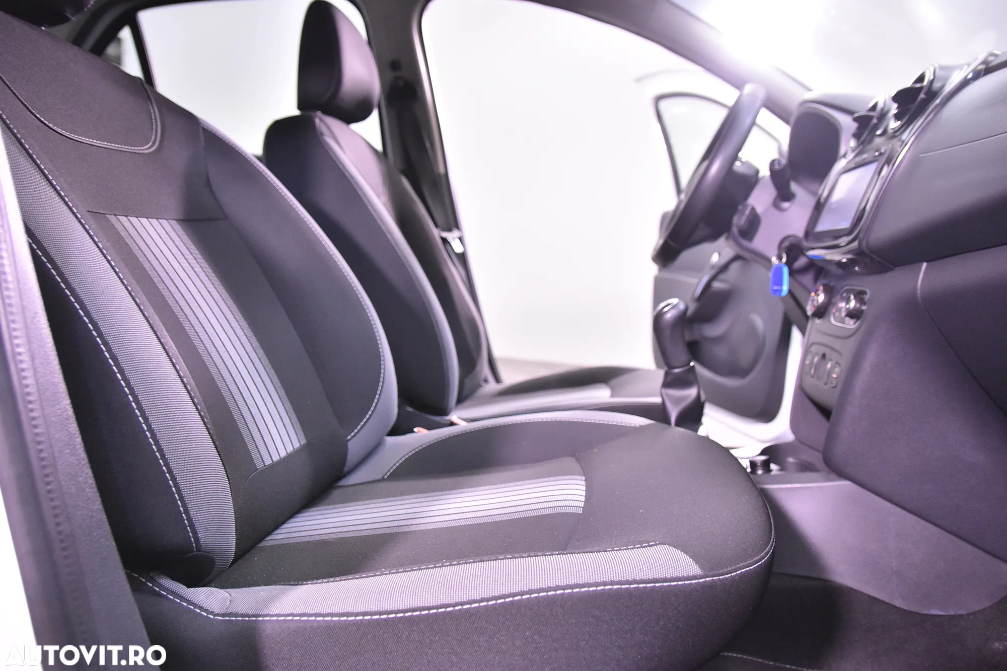 Dacia Logan - 11