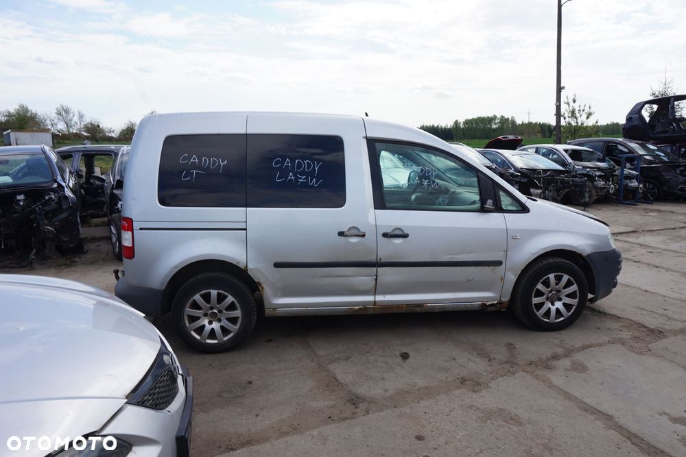 VOLKSWAGEN CADDY III PH1 2005 LA7W 1.9 TDI BJB 105KM GQR SREBRNY na części - 6